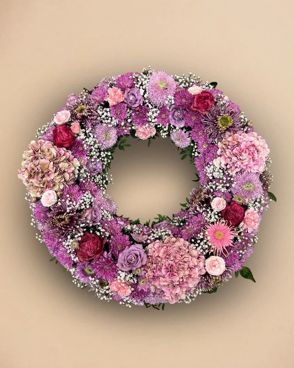 Blumenkranz in Rosa, Mauve und Weiss