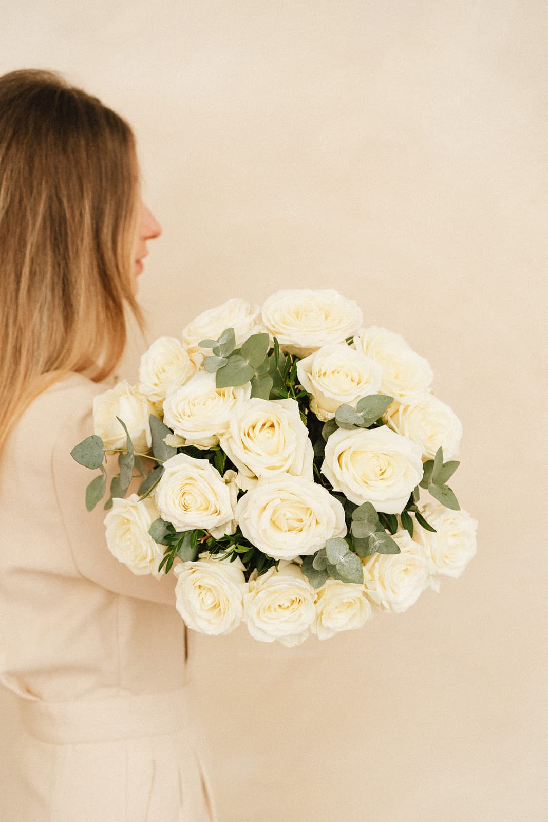 Kanel-Blumenstrauß-weiße-Rose-schweizerische-Lieferung-Rena