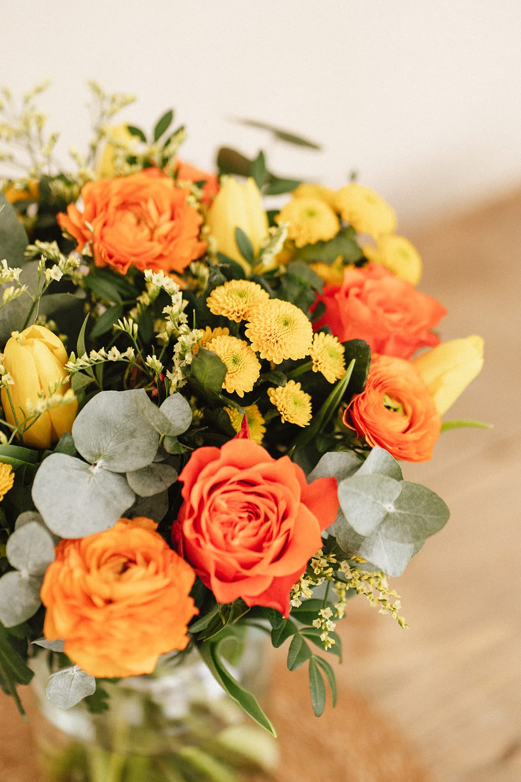 Kanel-Blumen-Lieferung-Orangen-Bouquet-Valia